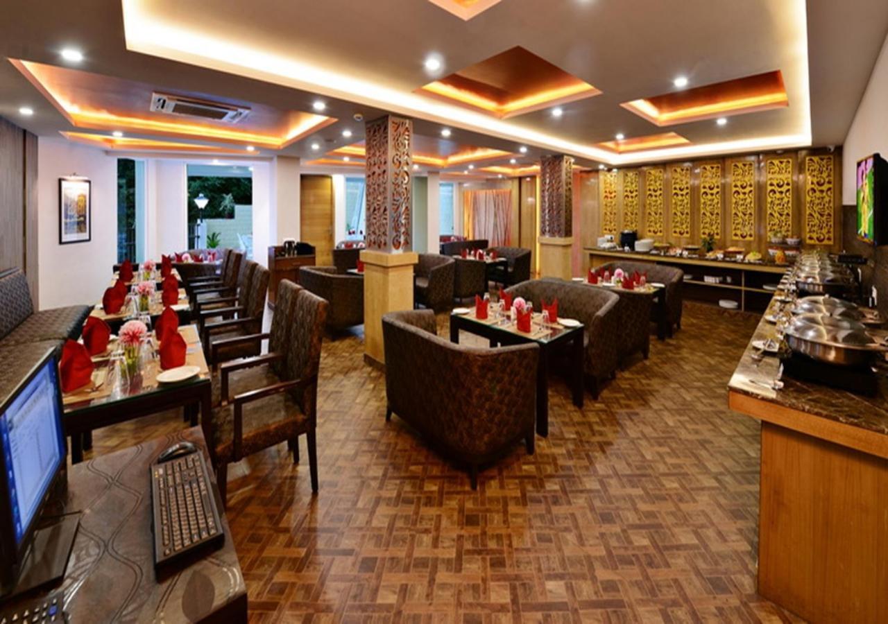 Jk Clarks Exotica Hotel Далхаузи Екстериор снимка